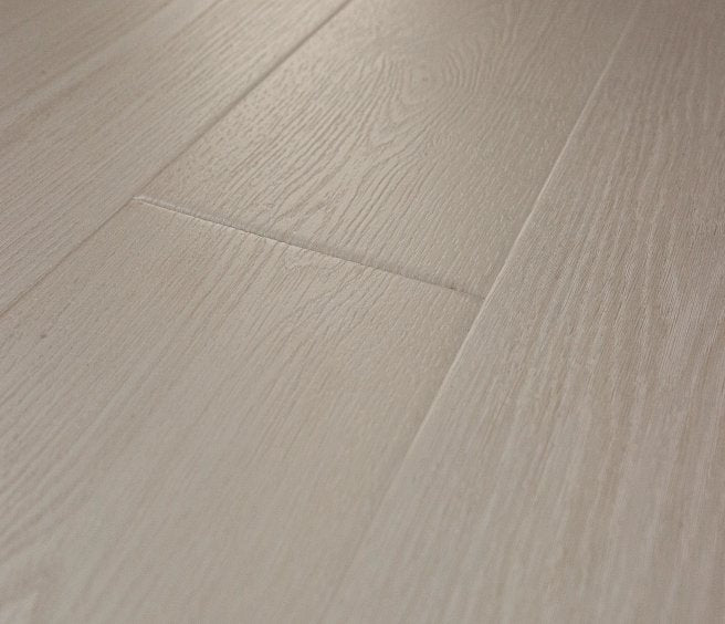 Delicate Oak