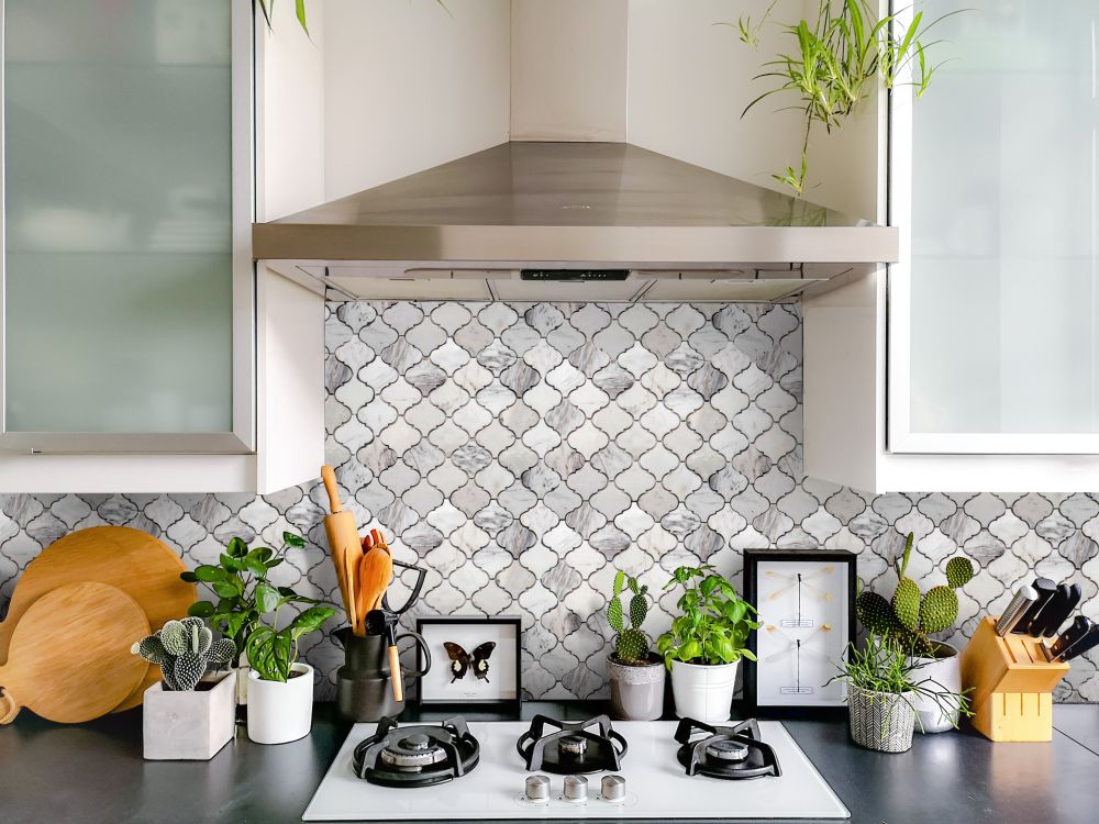Lantern Arabesque 12"x12" Volakas Marble Polished Mosaic
